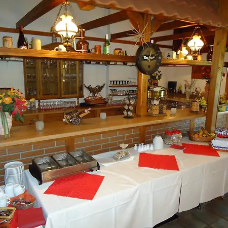 酒店 奥特斯勒本酒店 3*