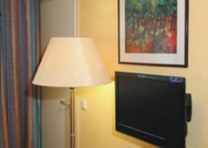 酒店 奥特斯勒本酒店 3*