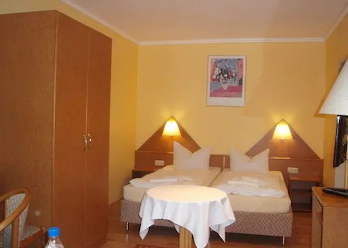 奥特斯勒本酒店 酒店