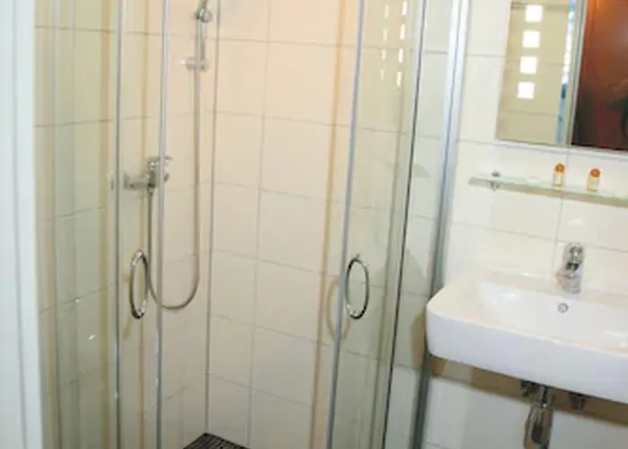 Отель Ottersleben 3*